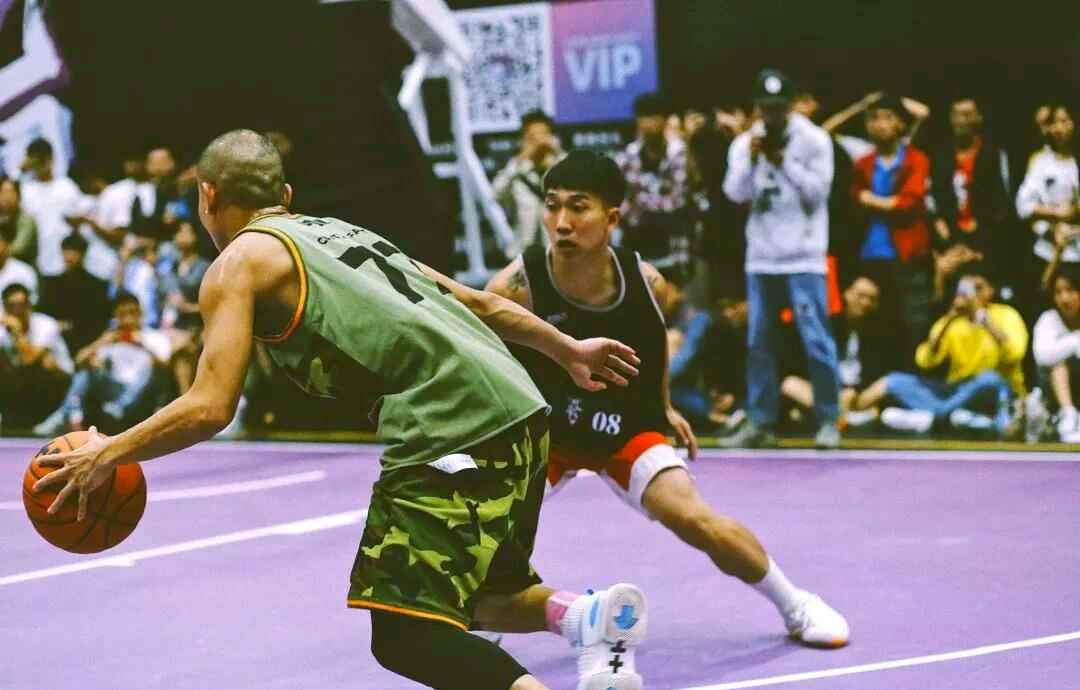 平博官网-篮球解说员的经典语录